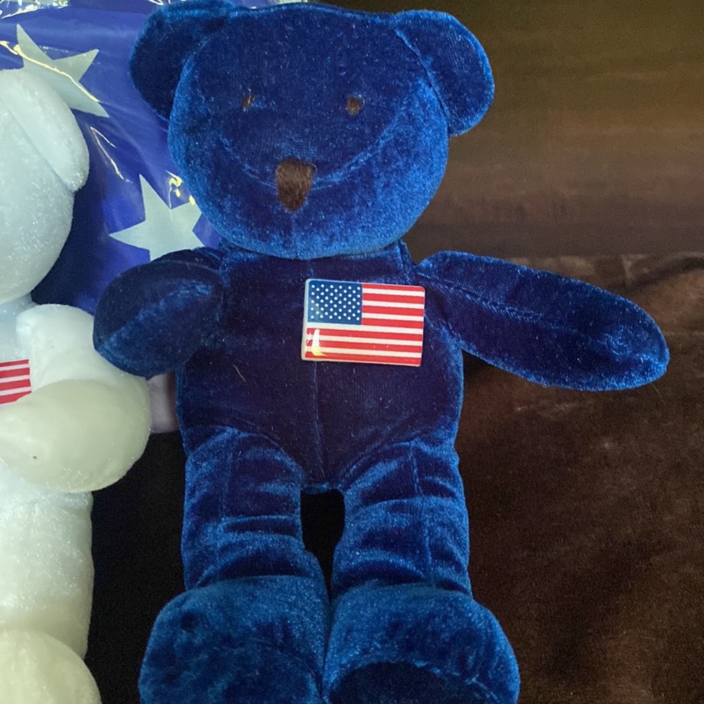 NWOT Set of three Benich International patriotic bears - Picture 4 of 5